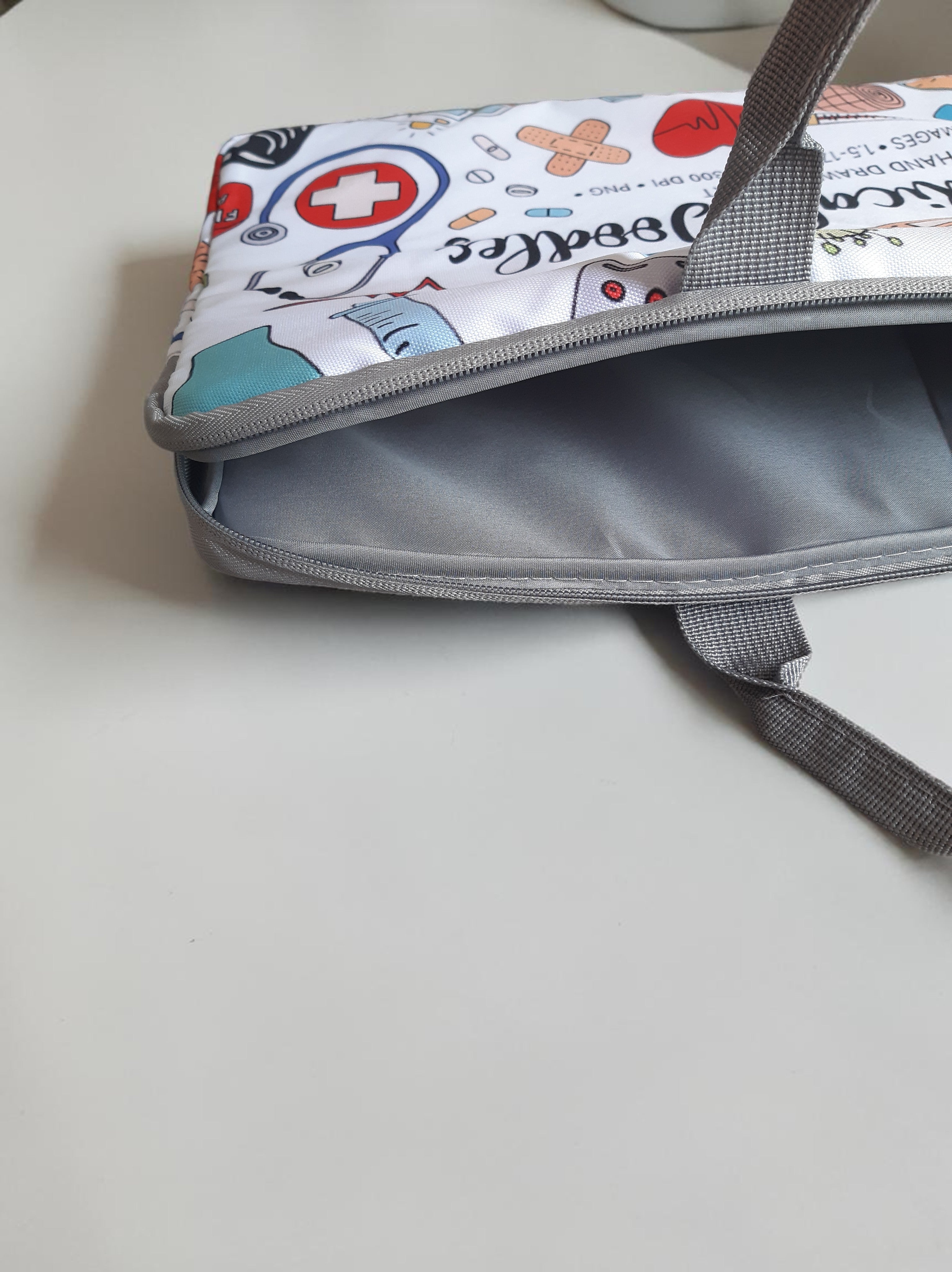 Housse ordinateur médical 18"